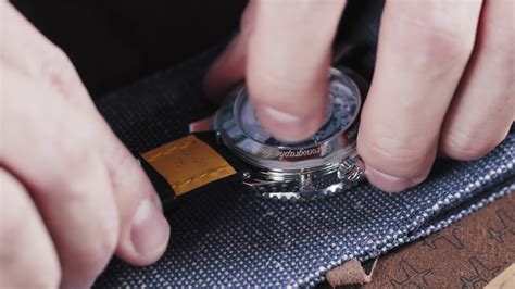 breitling watch strap change.